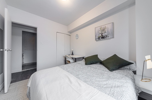 harrington-mcgill-ghetto-deluxe-room