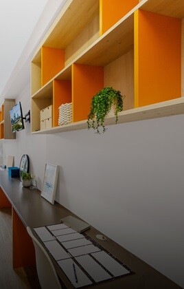 Room-Desk